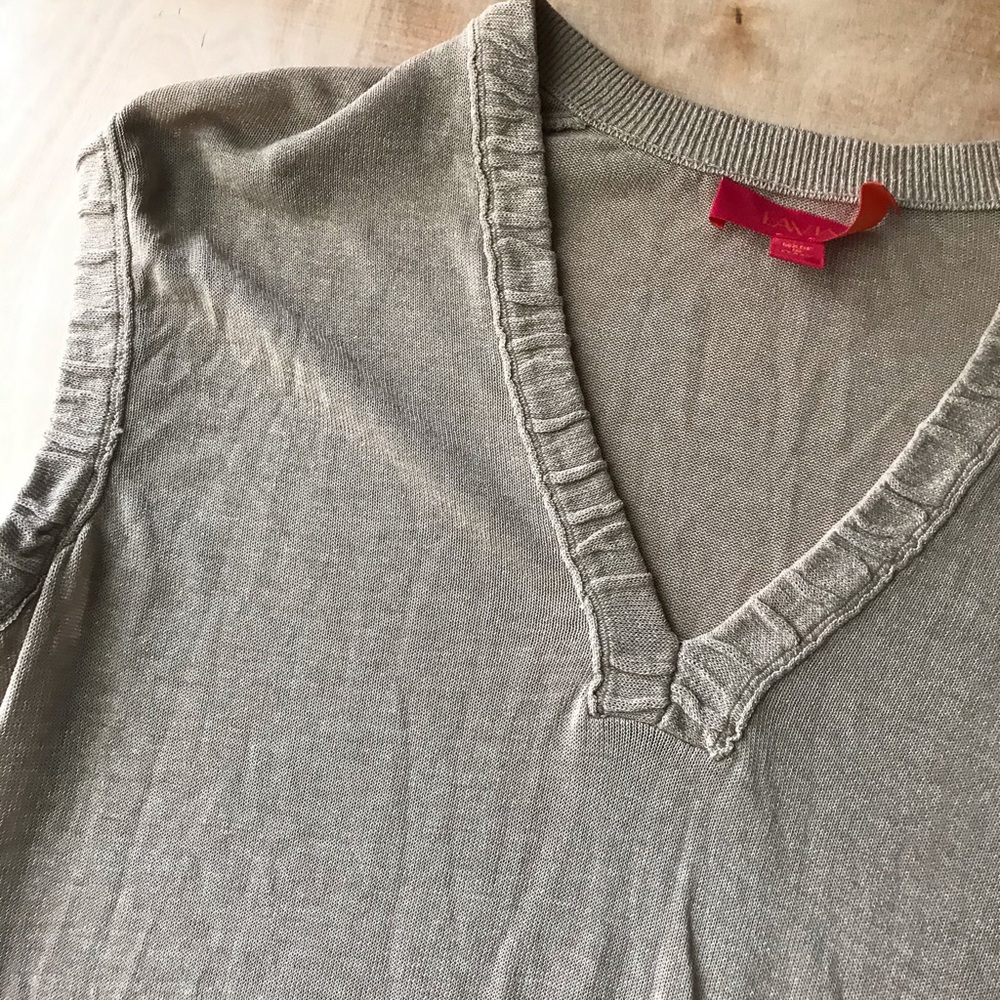 Lavia Top - Picture 5 of 5